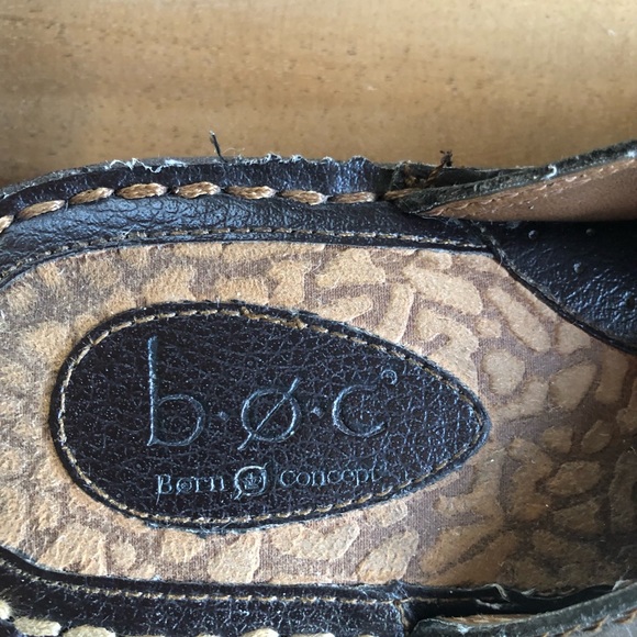 Womens Dark Brown B.O.C. By Born Leather Cross Strap Slide Sandals Shoes 8 EUR39 - Picture 5 of 14